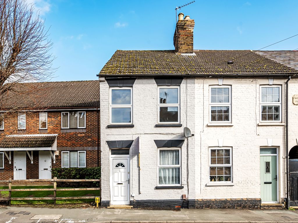 3 bed end terrace house for sale in Langley Road, Nascot Wood, Watford