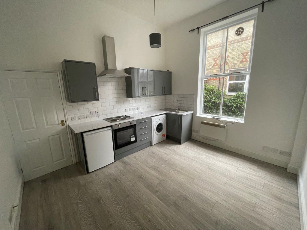 1 bed flat to rent in London Road, Stoneygate, Leicester LE2, £795 pcm