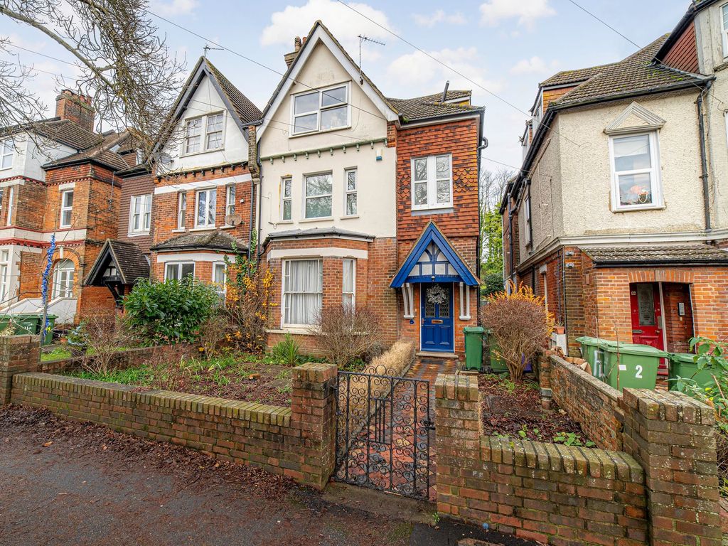 1 bed flat for sale in Kingsnorth Gardens, Folkestone CT20, £150,000