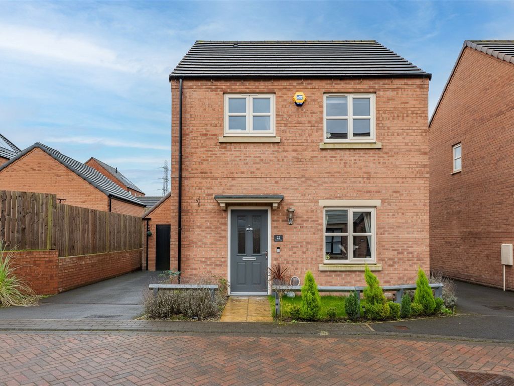 3 bed detached house for sale in Swift Way, Castleford WF10, £250,000