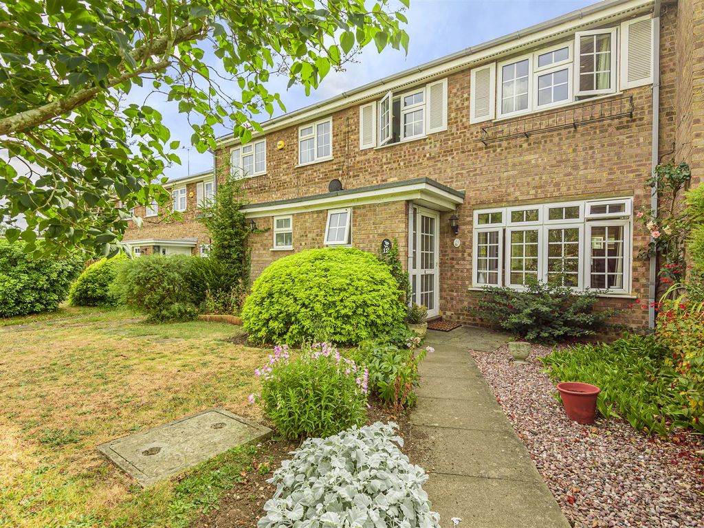 Houses For Sale Berkeley Court Sittingbourne at Adam Cabrera blog