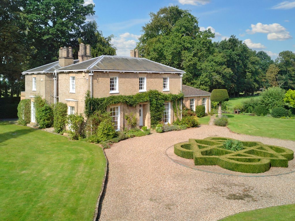 5 bed detached house for sale in Gainsborough Road, Market Rasen LN8, £