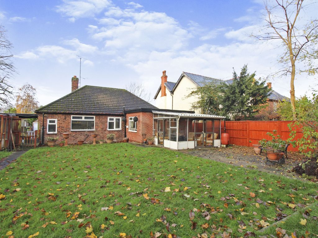2 bed detached bungalow for sale in Brant Road, Lincoln LN5 Zoopla