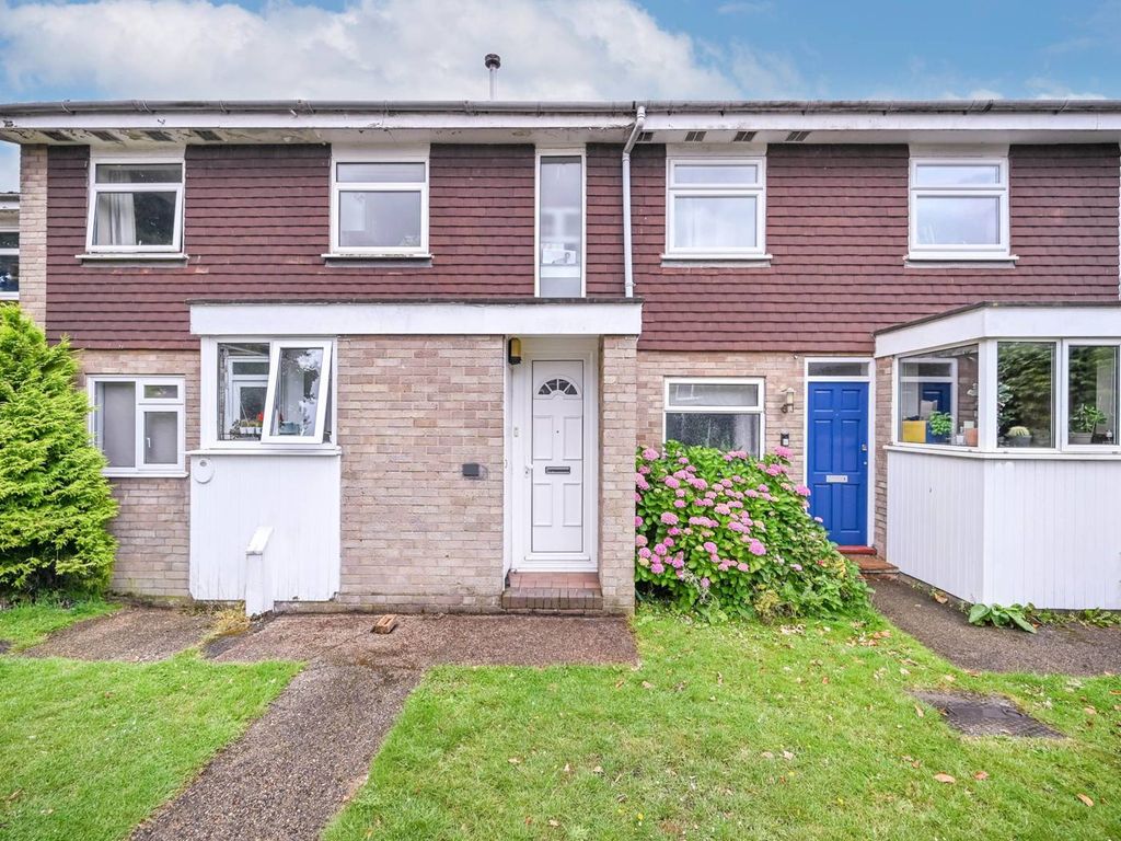 2 bed for sale in Blenheim Road, Raynes Park, London SW20