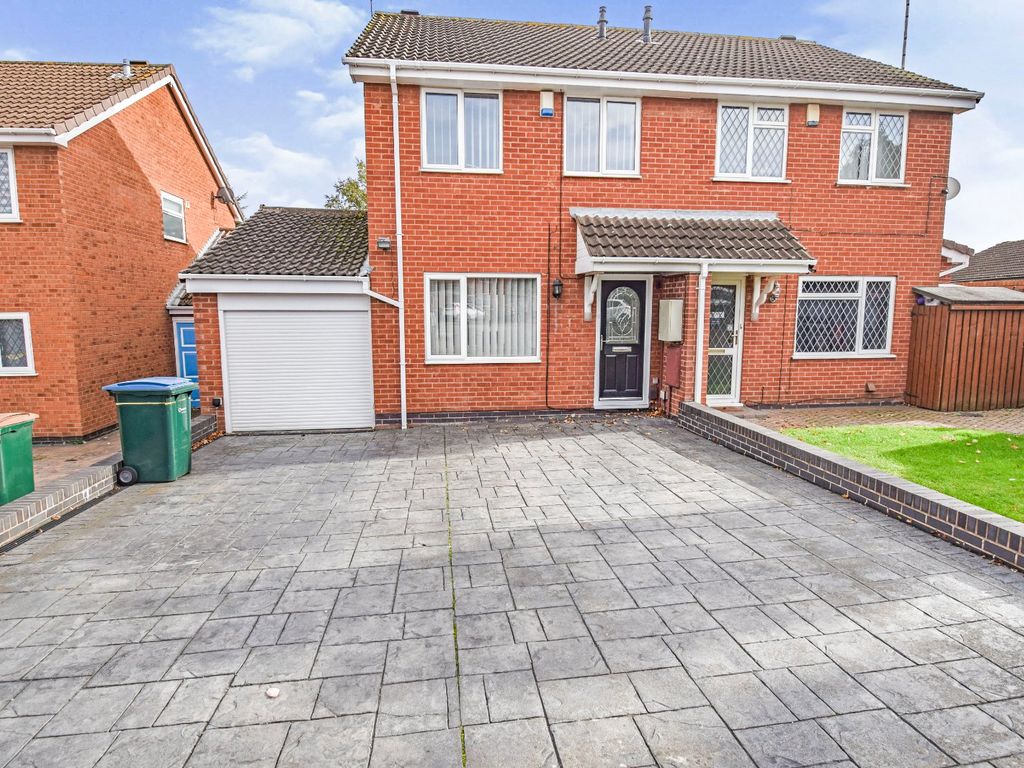 3 bed semidetached house for sale in Rosehip Drive, Wyken, Coventry