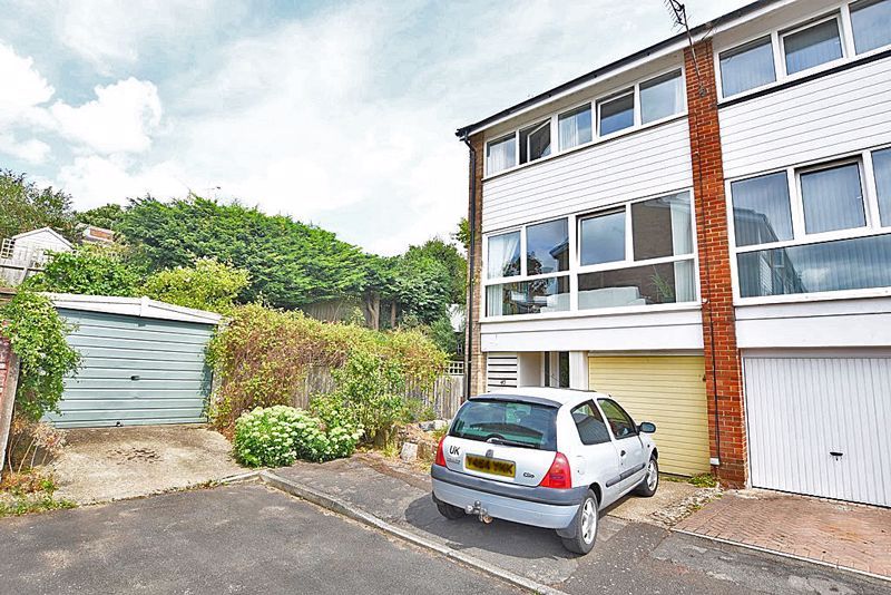4 bed end terrace house for sale in Norman Close, Penenden Heath
