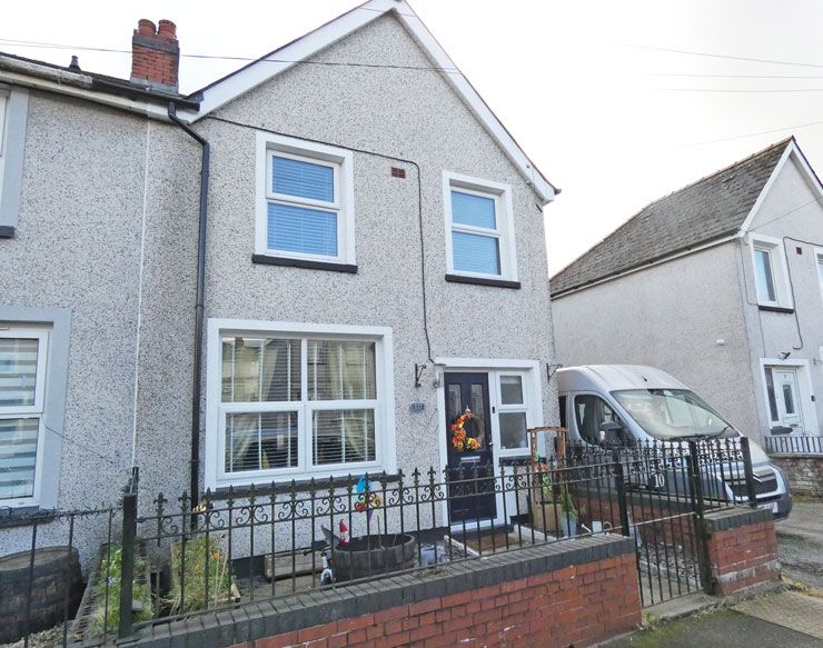 3 bed end terrace house for sale in Pendarren Street, Penpedairheol