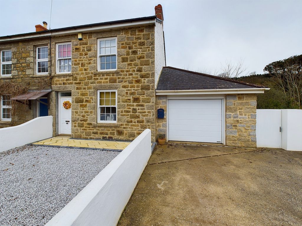 3 bed semidetached house for sale in Roseworthy Hill, Roseworthy