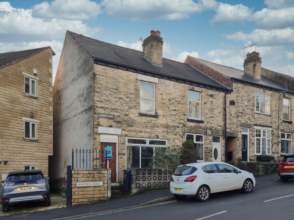 3 bed end terrace house for sale in Warner Road, Hillsborough