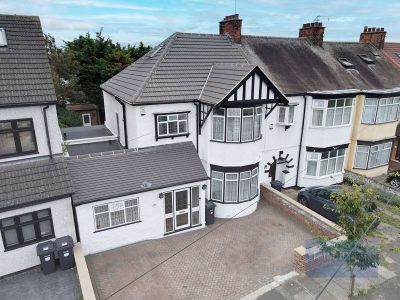 4 bed terraced house for sale in Southview Crescent, Ilford IG2, £700,000 Zoopla