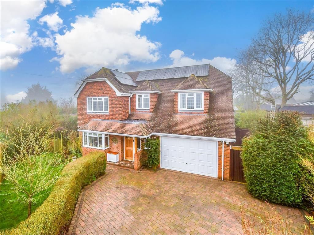4 bed detached house for sale in Aldington Frith, Aldington, Ashford