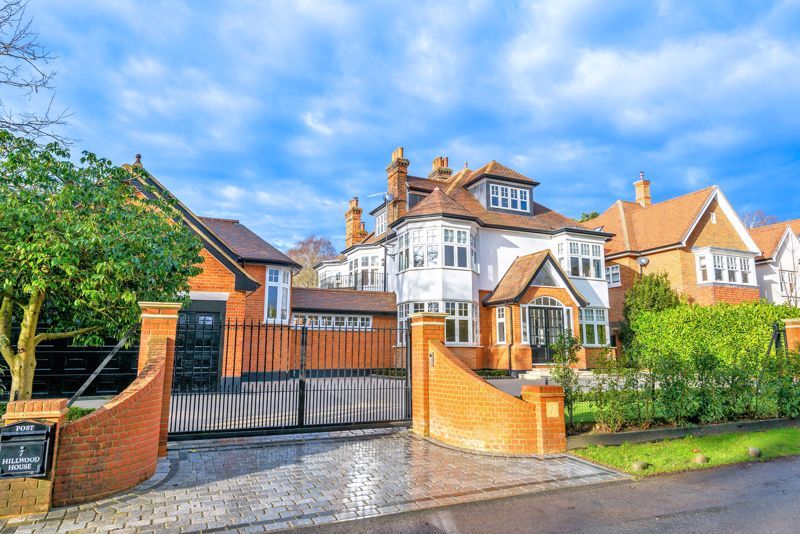 6 bed detached house for sale in Hillwood Grove, Hutton Mount