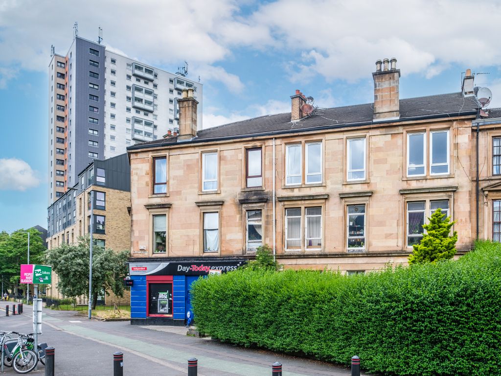 3 bed flat for sale in Paisley Road West, Govan, Glasgow G51, £155,000