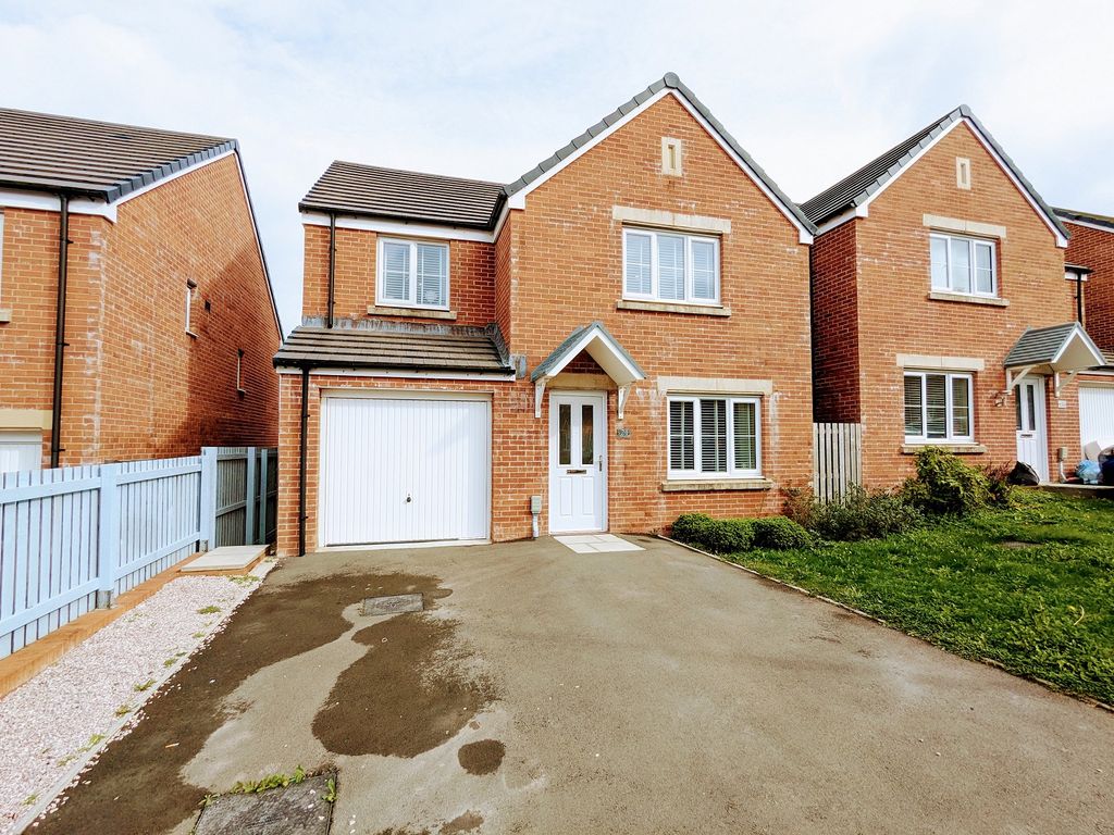 4 bed detached house for sale in Heol Y Plas, Carway, Kidwelly. SA17, £