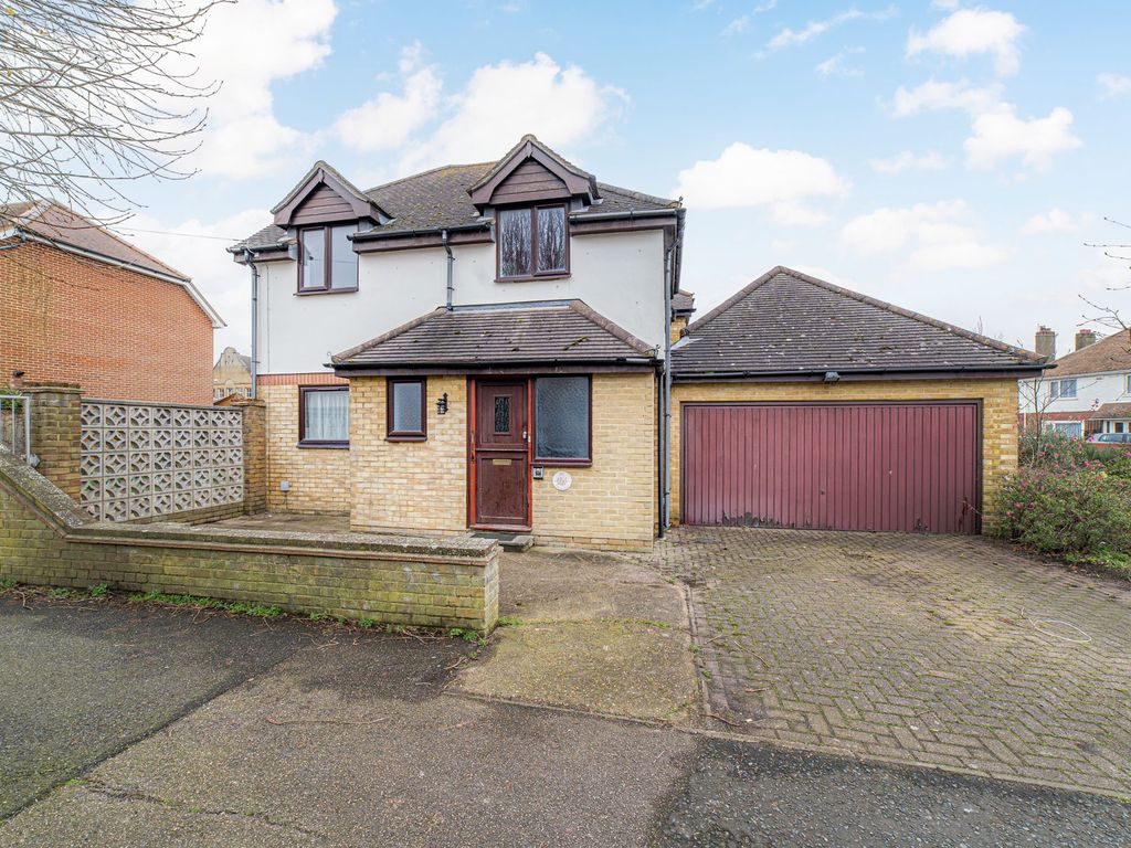 4 bed detached house for sale in Canute Road, Faversham ME13 Zoopla