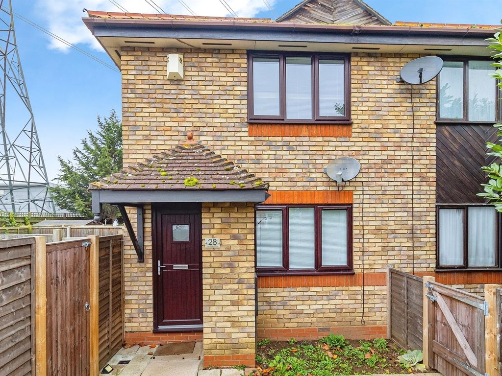 1 bed end terrace house for sale in Pembroke Close, Marston Moretaine