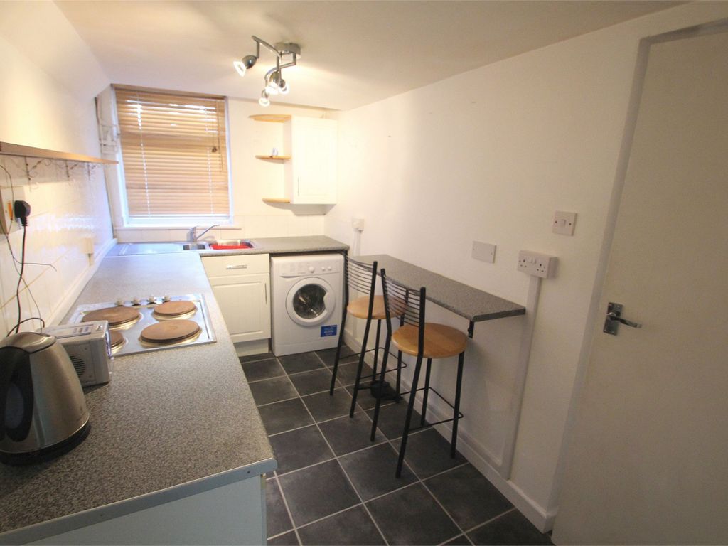 1 bed flat to rent in St Lukes Road, Totterdown, Bristol BS3, £1,000 pcm Zoopla