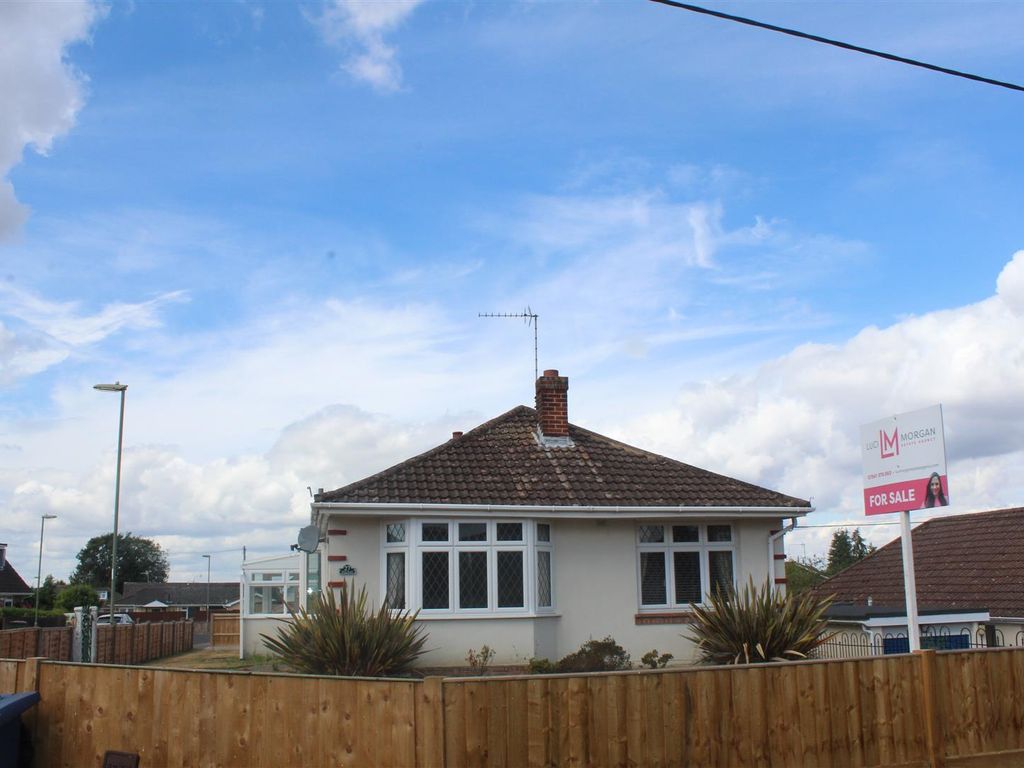 3 bed detached bungalow for sale in Haig Road, Eastleigh