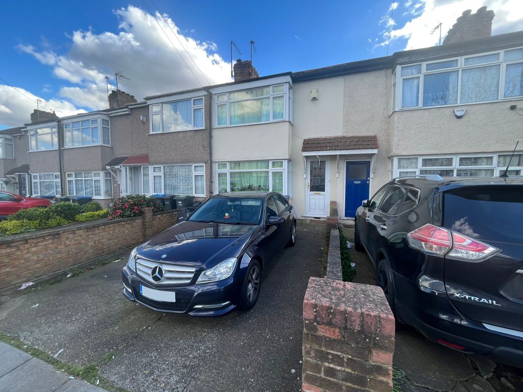 3 bed terraced house for sale in Albany Park Avenue, Enfield EN3, £