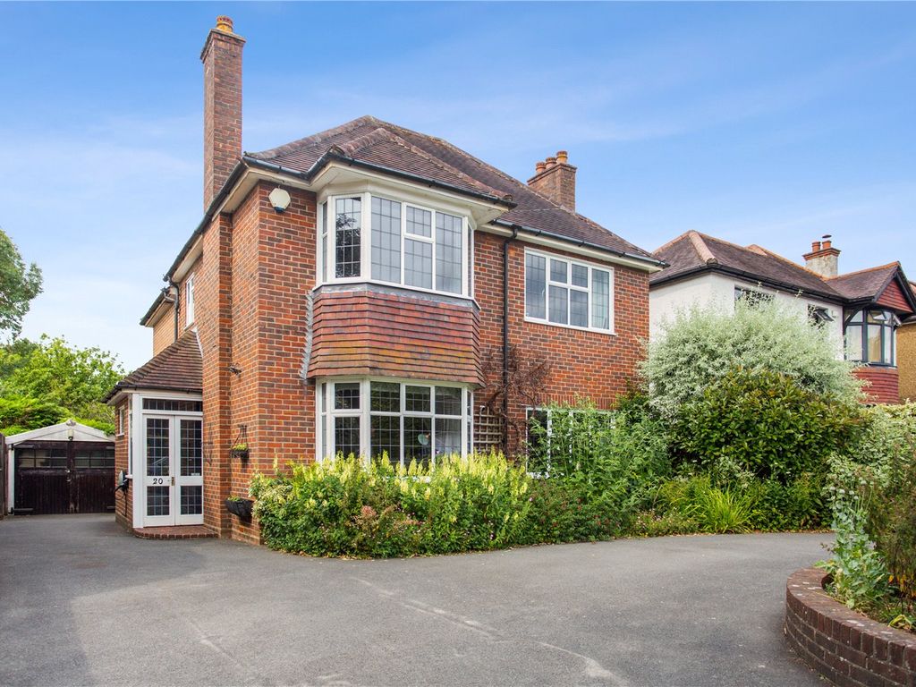 4 bed detached house for sale in Court Road, Caterham CR3, £850,000