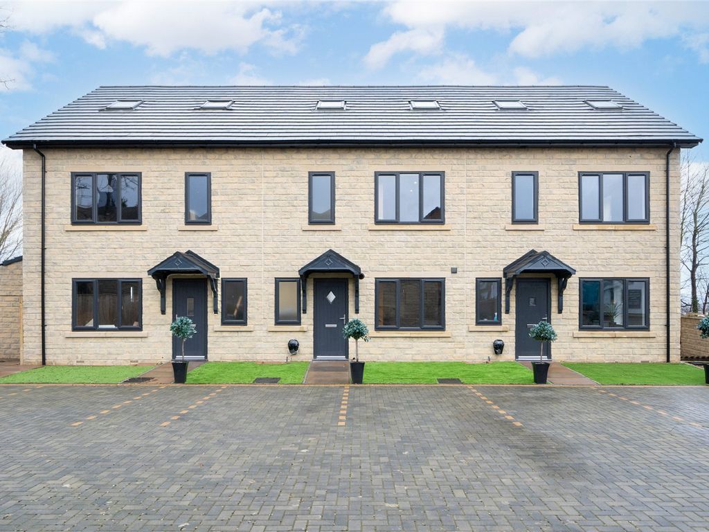 New home, 4 bed town house for sale in 5 Ash View, Ash Court, Kippax
