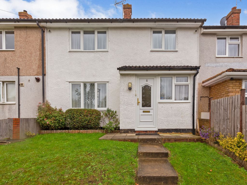 Carlton Close, Aylesbury HP19  