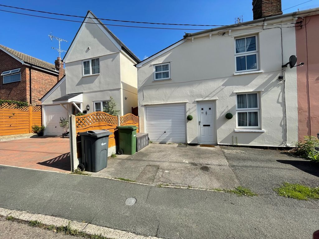 4 bed semidetached house to rent in Trinity Road, Halstead CO9 Zoopla