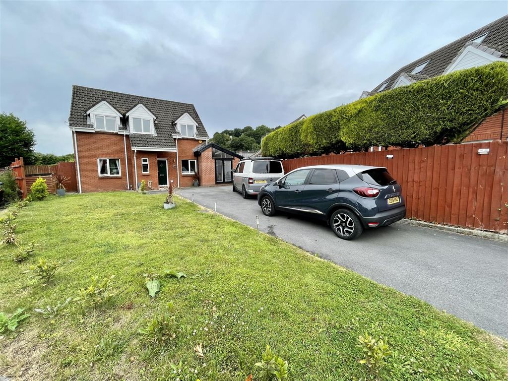 4 bed detached house for sale in Llys Y Felin, Llangennech, Llanelli