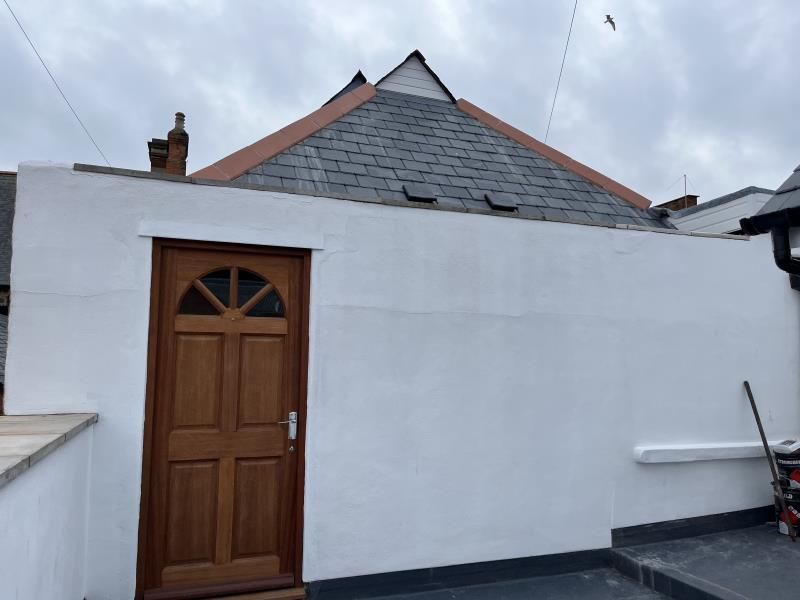 4 bed flat to rent in The Parade, Minehead TA24, £1,100 pcm Zoopla