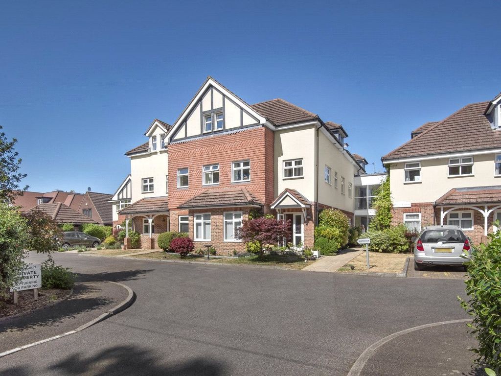 1 bed flat for sale in Wren Court, 303 Limpsfield Road, Warlingham