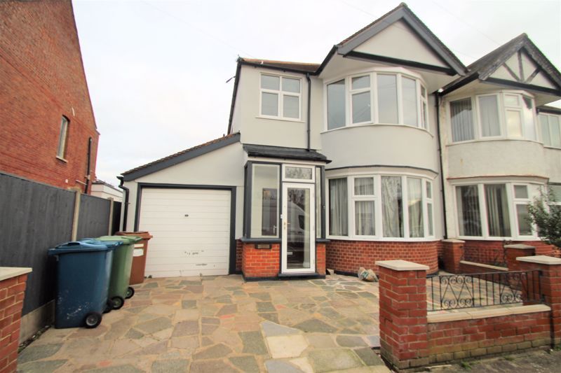 3 bed semidetached house to rent in Drury Road, Harrow HA1 Zoopla