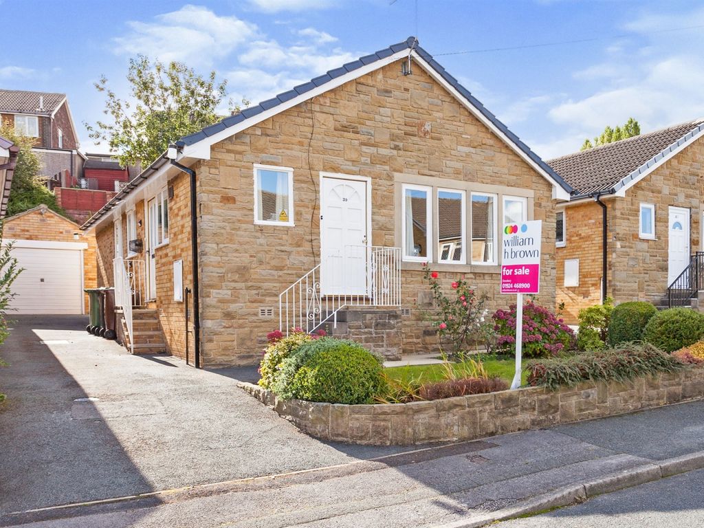 3 bed detached bungalow for sale in Park Avenue, Liversedge WF15 Zoopla