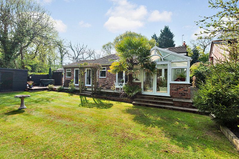 Property Details For Somerville Shay Lane Hale Barns Altrincham
