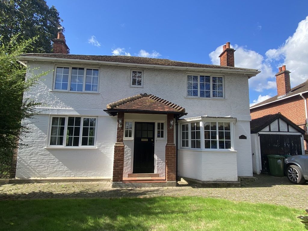 4 bed detached house for sale in The Avenue, Lower Sunbury TW16 Zoopla