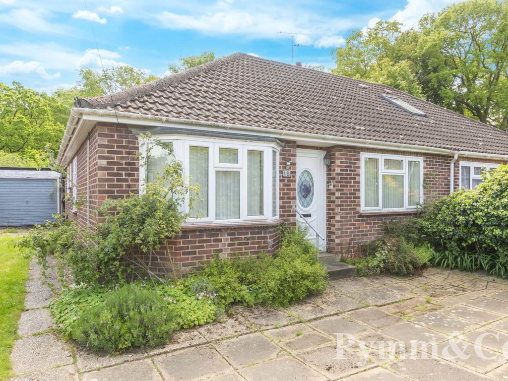 3 bed semidetached bungalow for sale in Laurel Road, Thorpe St Andrew