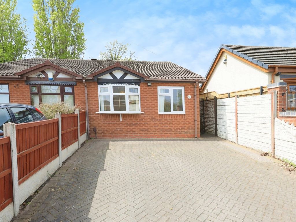2 bed semidetached bungalow for sale in Edinburgh Road, Bilston WV14