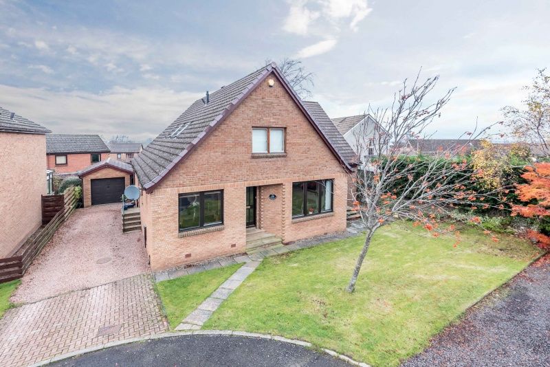 7 bed detached house for sale in Maviscroft, Forfar DD8 Zoopla