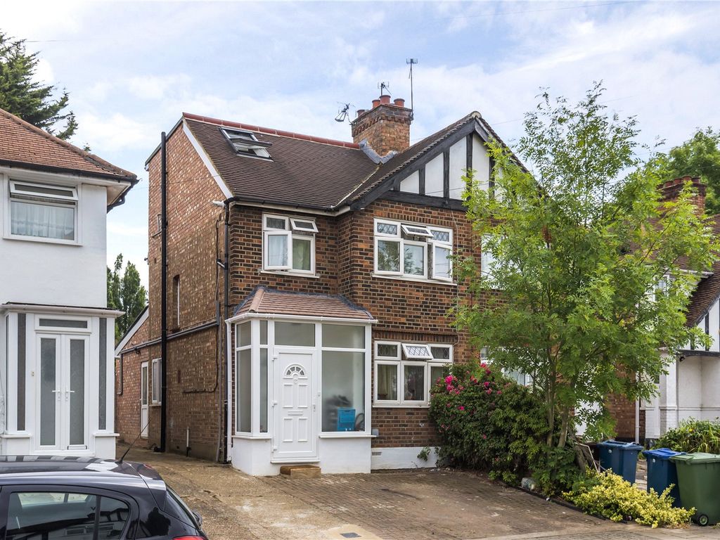 4 bed semidetached house for sale in Belsize Road, Harrow, Middlesex