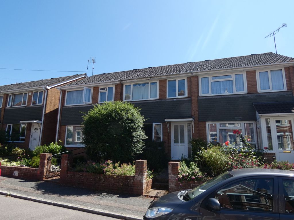 3 bed semidetached house to rent in Athelstan Road, St. Leonards