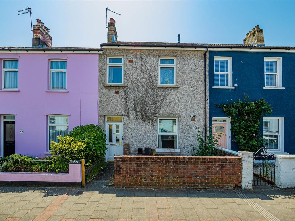 2 bed property for sale in Elm Street, Roath, Cardiff CF24, £200,000