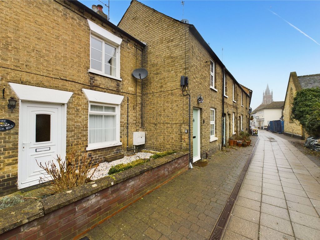 1 bed terraced house to rent in Church Walk, St. Neots, Cambridgeshire