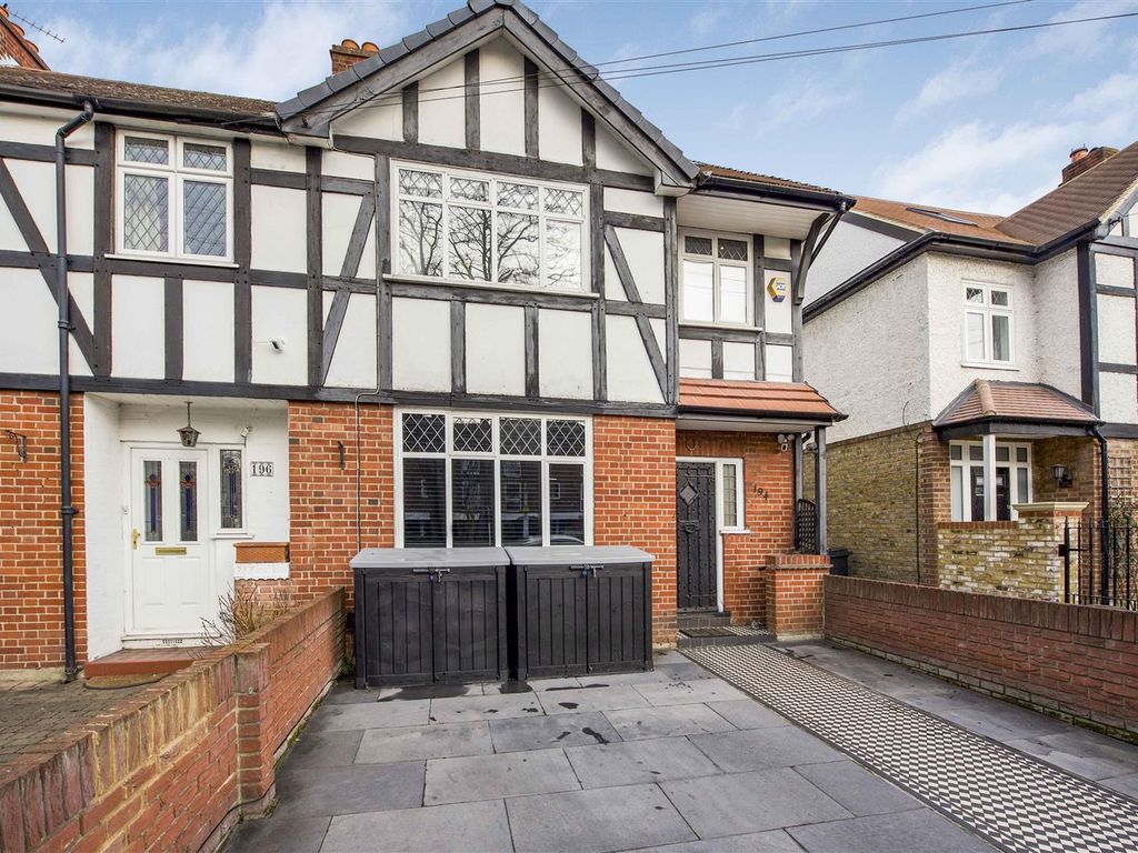 4 bed end terrace house for sale in Uxbridge Road, Hampton Hill