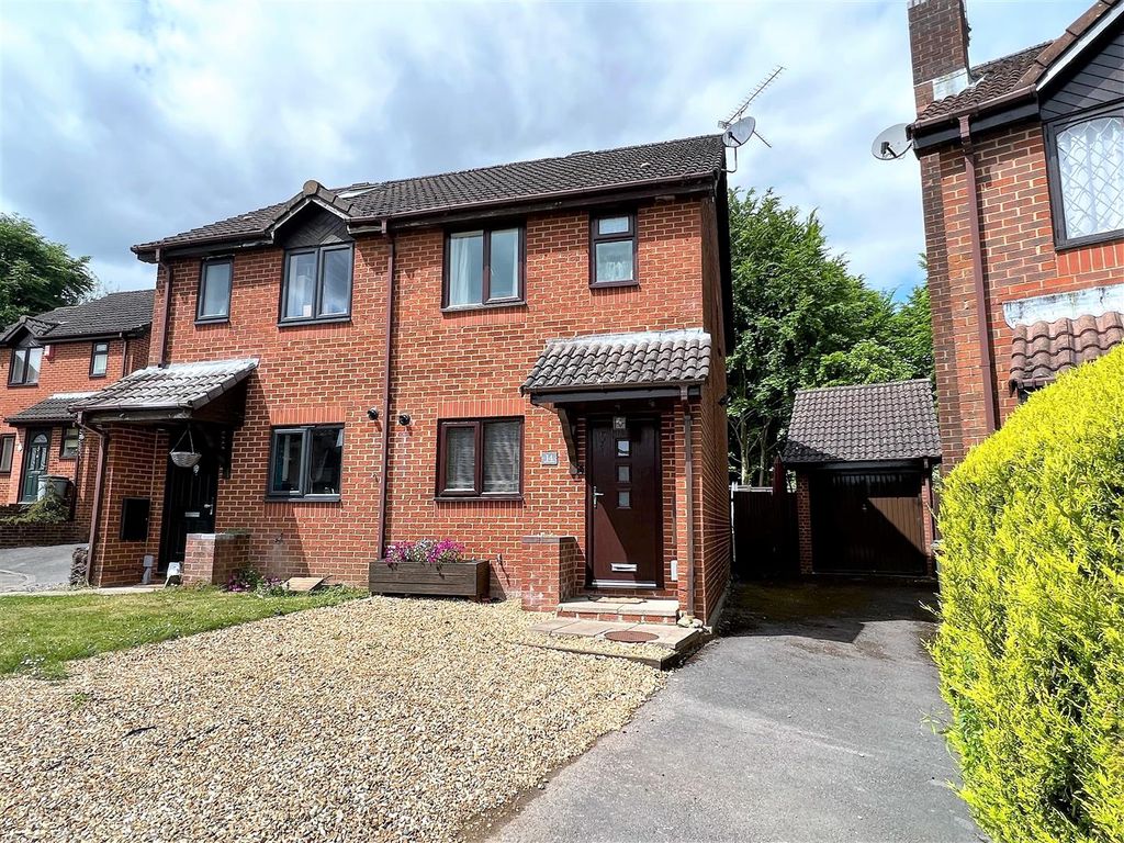 2 bed semidetached house for sale in Windsor Gardens, Hatch Warren