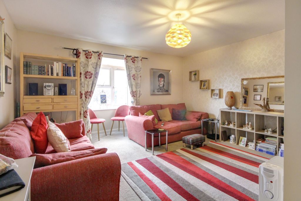 2 bed flat for sale in Barbican Lane, Barnstaple EX32 Zoopla