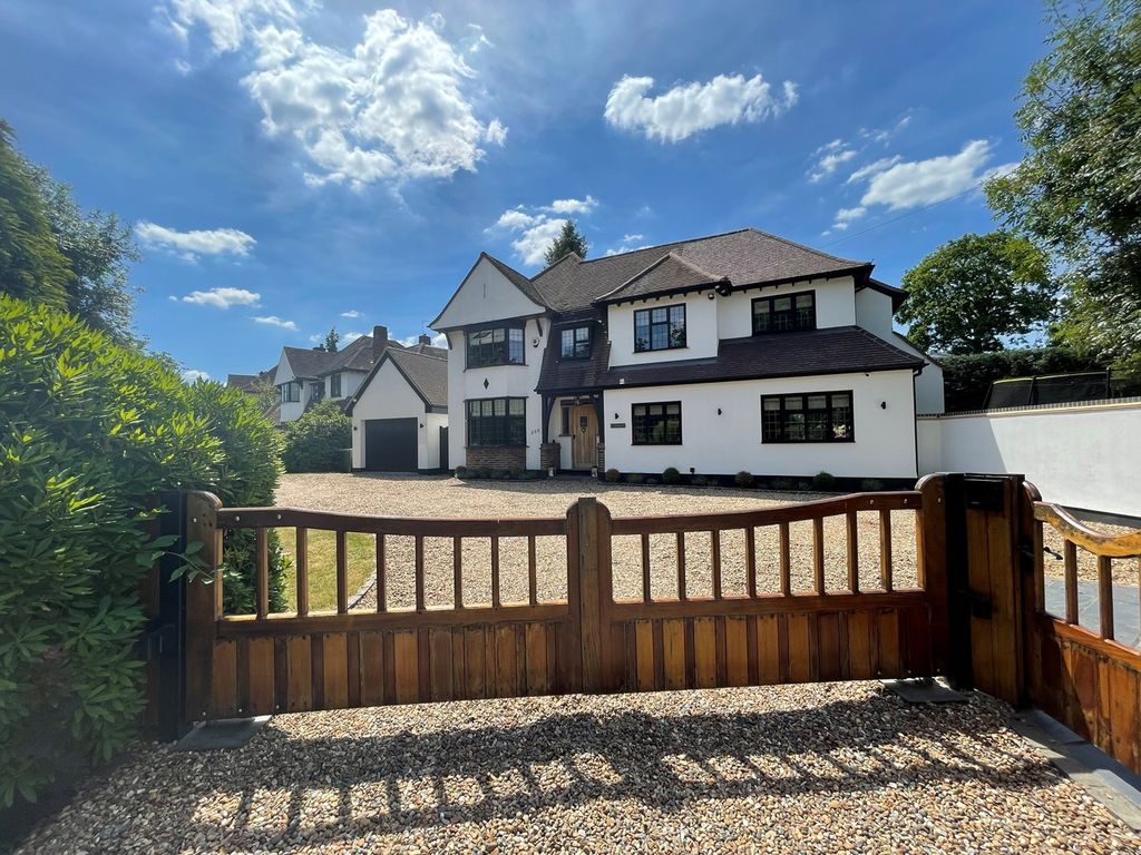 5 bed detached house for sale in Chislehurst Road, Petts Wood