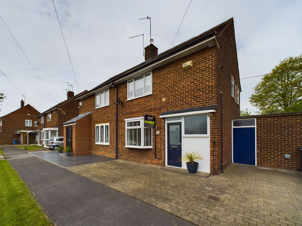 2 bed semidetached house to rent in Hathersage Road, Hull, Oen HU8