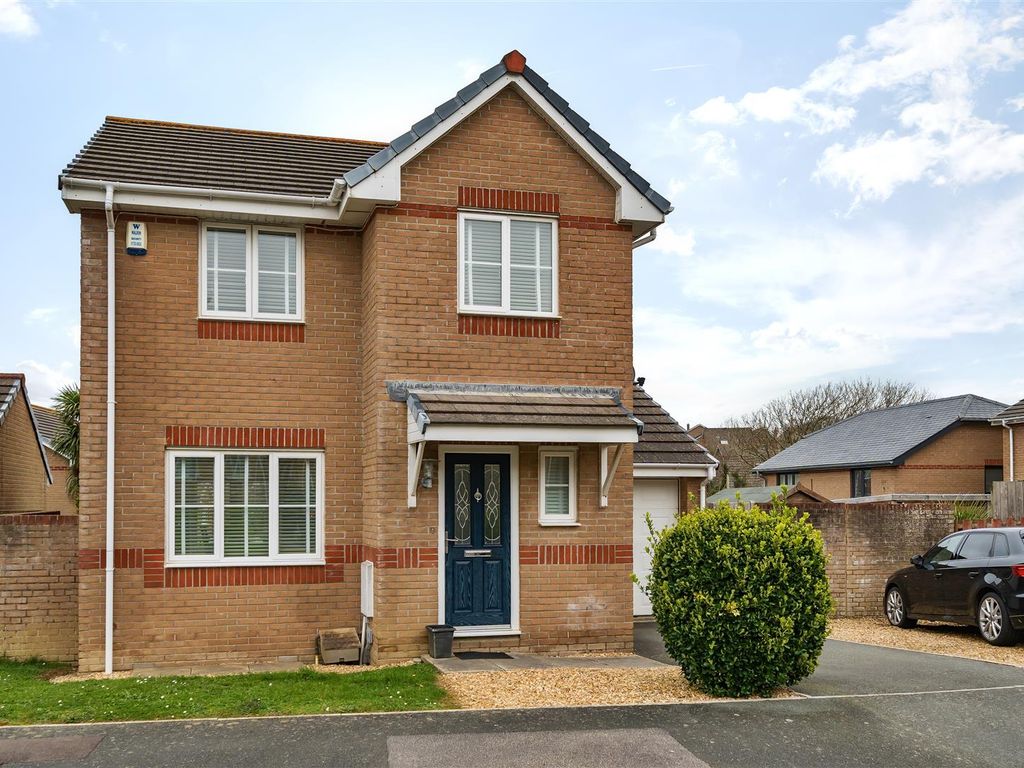 3 bed detached house for sale in Shackleton Drive, Newquay TR7, £