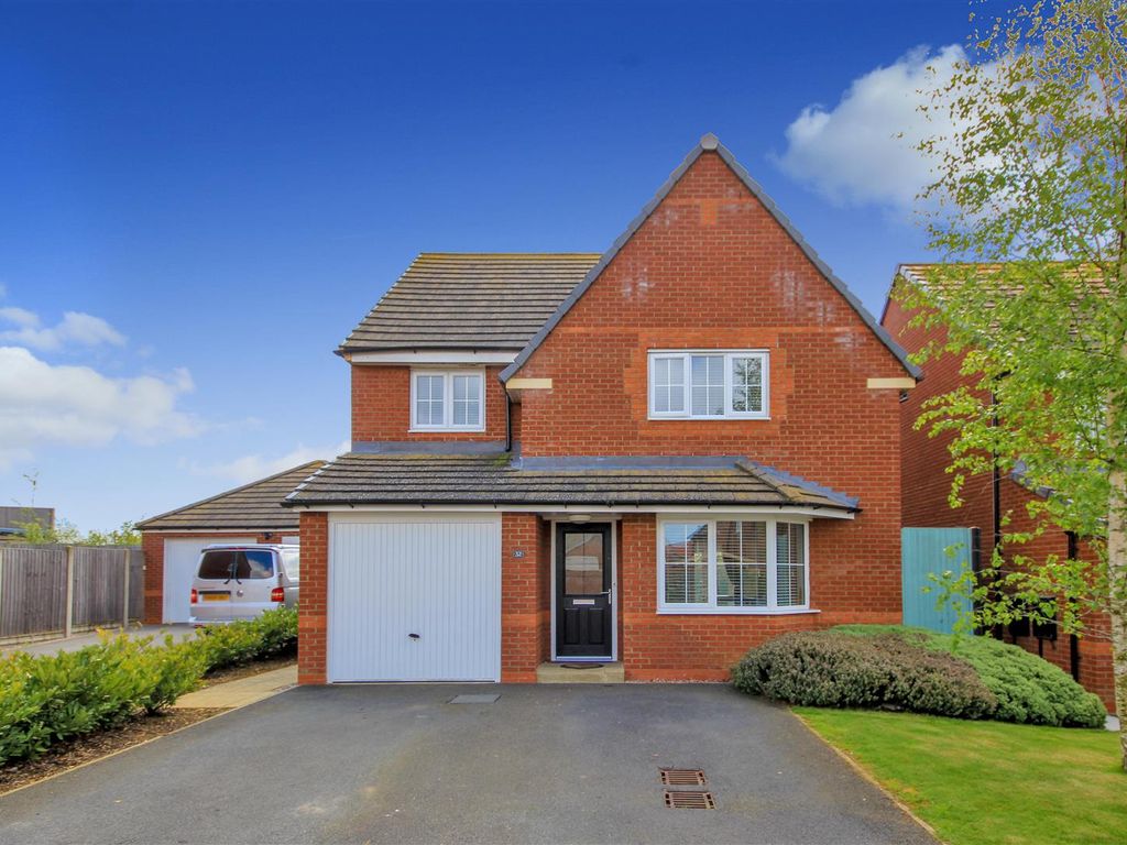 4 bed detached house for sale in Willmott Road, Rushden NN10 Zoopla