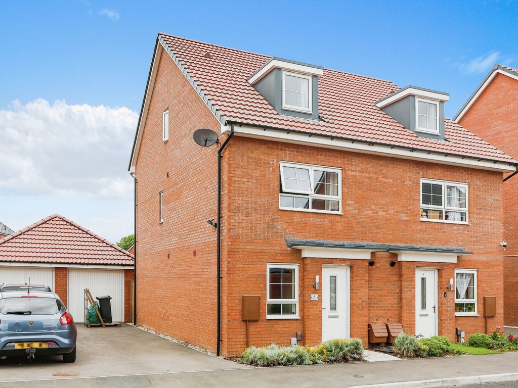 4 bed semidetached house for sale in Lovington Lane, Beaumont Leys
