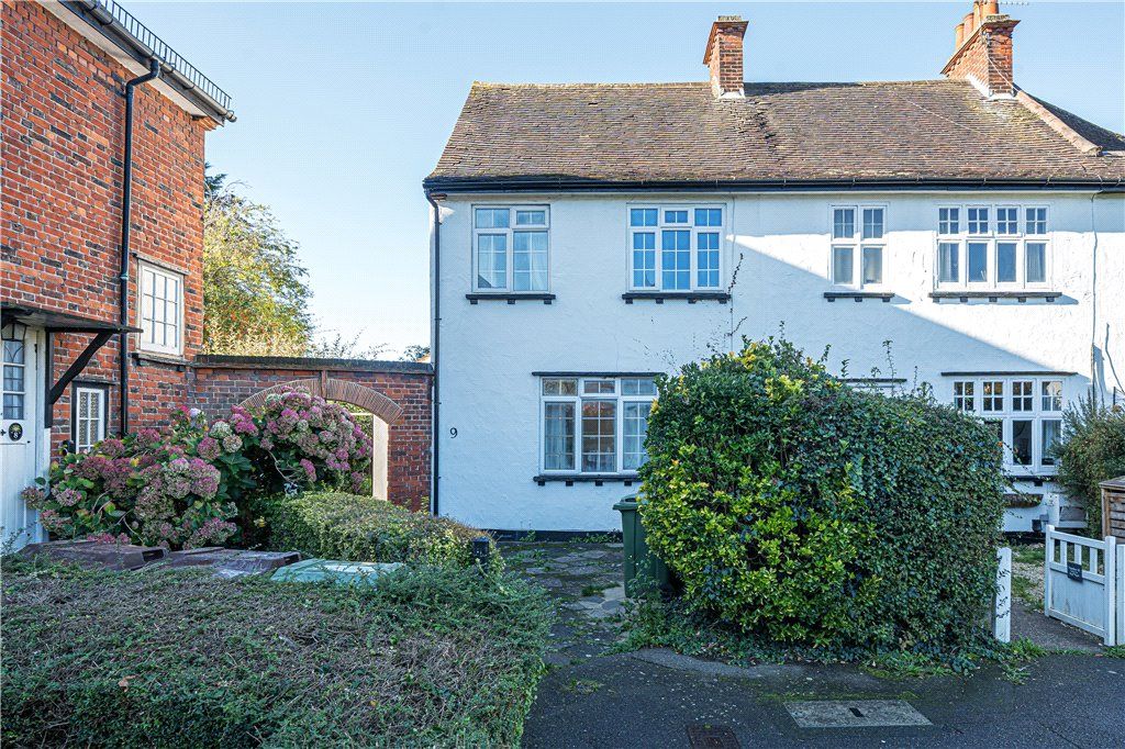 3 bed detached house for sale in Hawthorne Close, Sutton, Sutton SM1, £